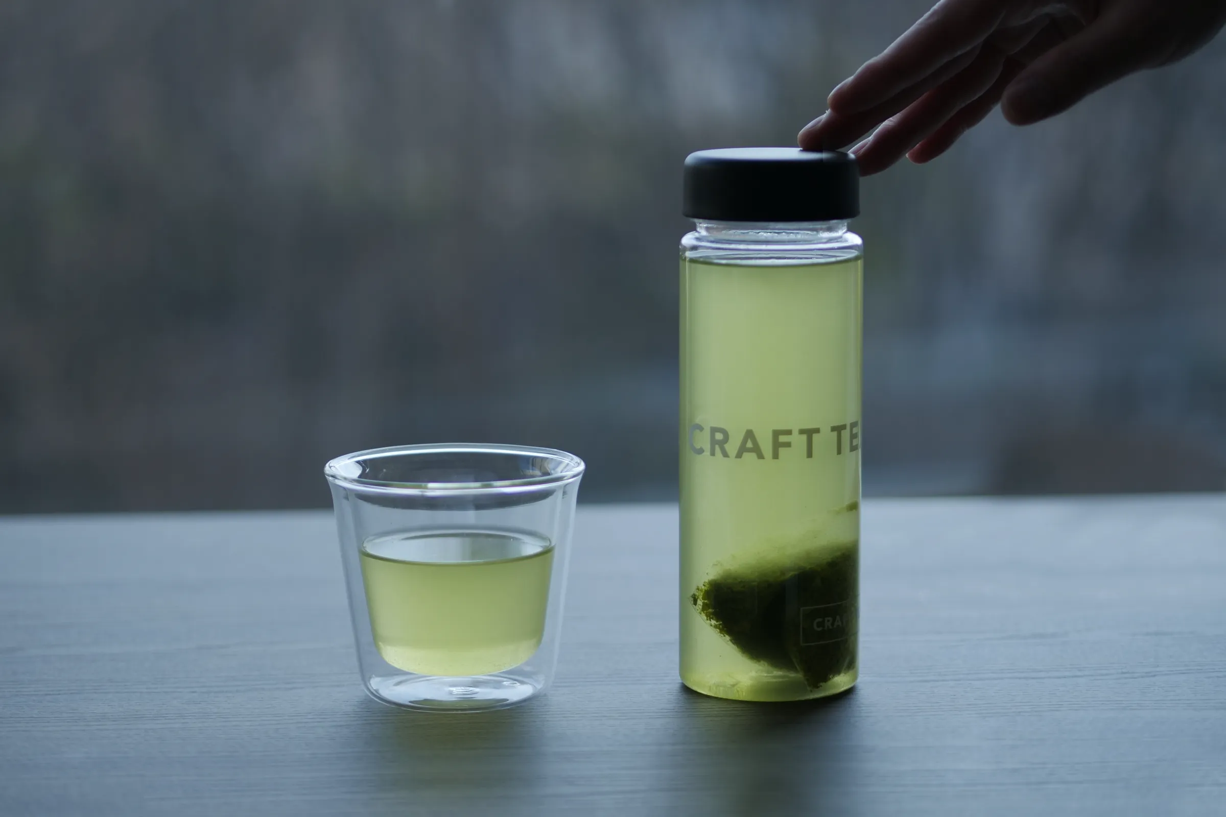 仕込みは、1Lボトルにティーバッグ4個。冷蔵庫で1時間。